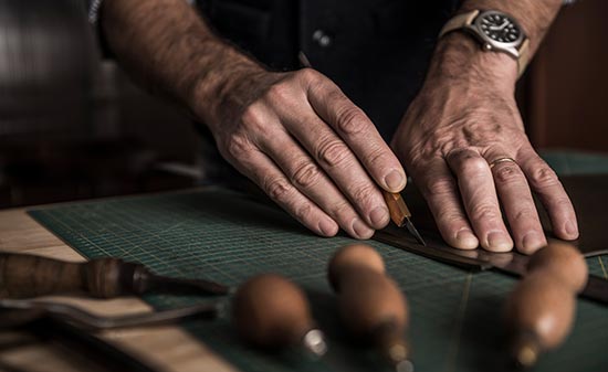 Werkstatt mit Schneidebrett - Figo GmbH - Shopdesign, Shopkonzepte, Bauleitung, Projektmanagement