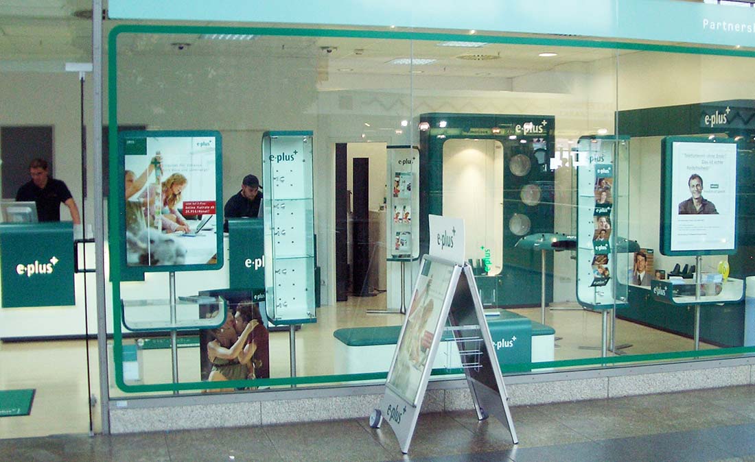 eplus_base - Referenz der Figo Gmbh, Shopdesign, Shopkonzeption, Projektleitung und Bauleitung